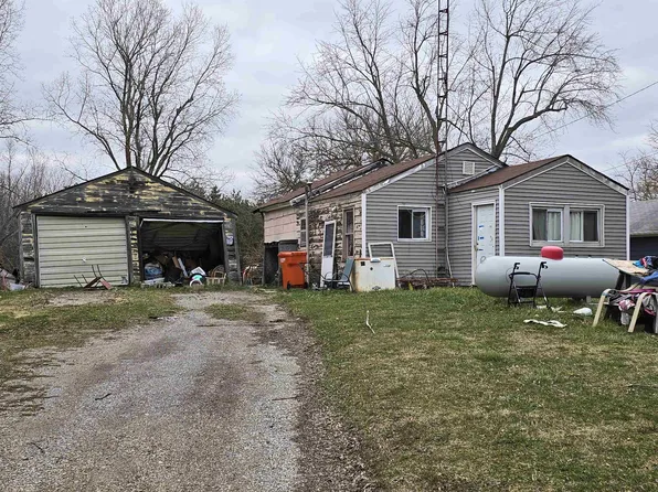 623 Richardson Rd, Owosso, MI 48867