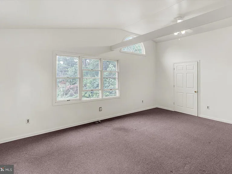 144 E Baumstown Rd — Photo 12