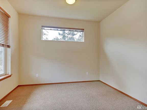 4th image of 18224 6th Avenue Ct E