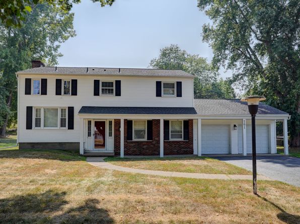161 Railroad Mills Rd