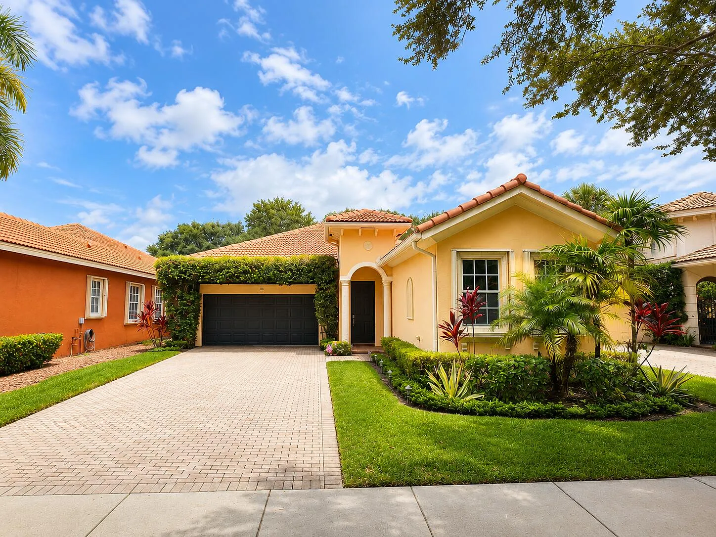 4 bed, 2.5 bath, 2185 sqft, $5,000 — Photo 1