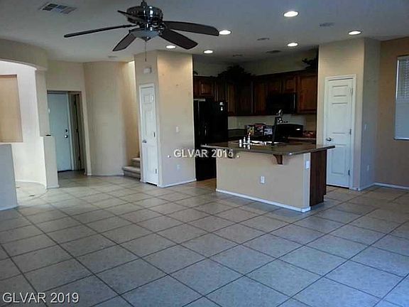 4th image of 7534 Benlomond Ave