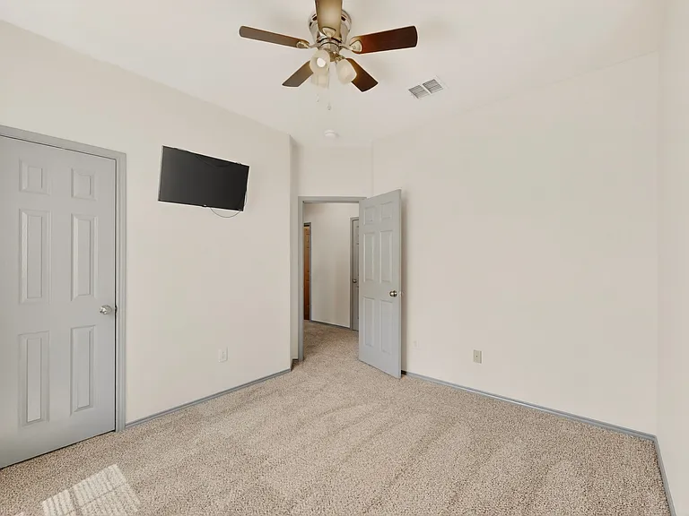 1409 Clear Creek Dr — Photo 28