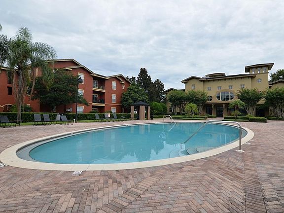 3rd image of 142 Villa Di Este Ter Unit 200
