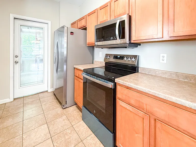 521 Woodson Dr — Photo 10