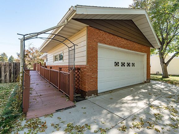 4th image of 1005 W Highland Acres Rd