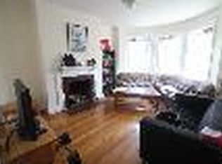 1887 Beacon St APT 3, Brookline, MA 02445