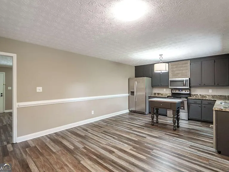 5240 Emmett Still Rd — Photo 11