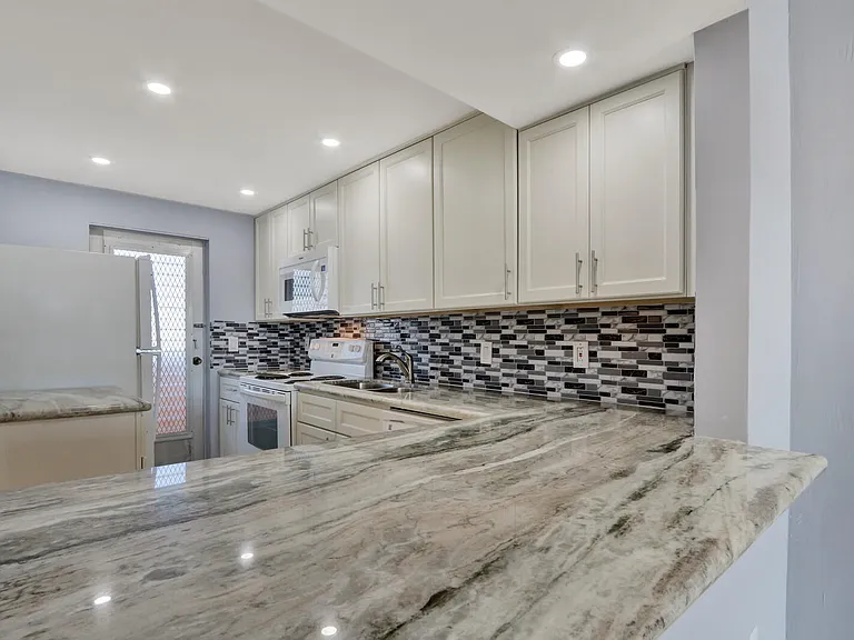 4500 N Federal Hwy #316B — Photo 6