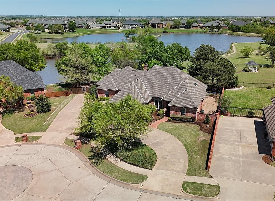 1st image of 8109 NW 130th Pl