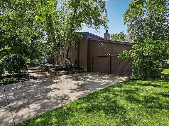 2nd image of 1817 Bell Tower Cir