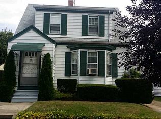 215 Lynch St, Providence, RI 02909