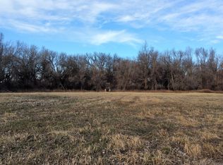 7613 Medora Rd, Hutchinson, KS 67502