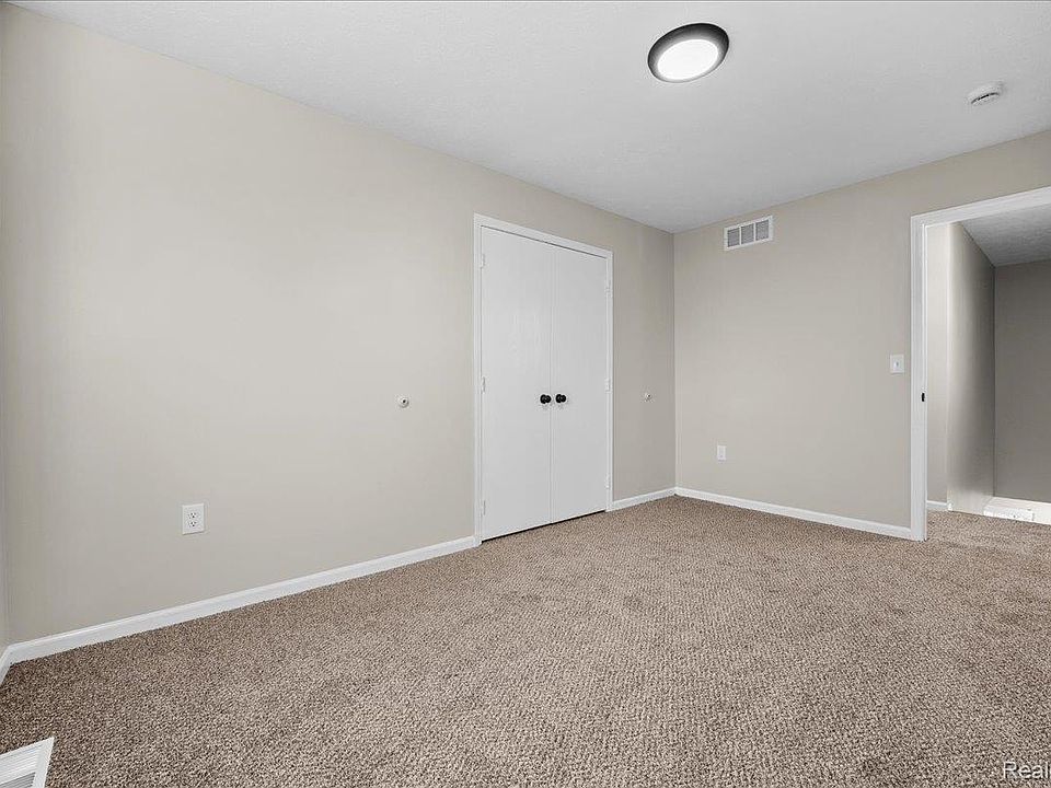 4974 Lovett St, photo 21