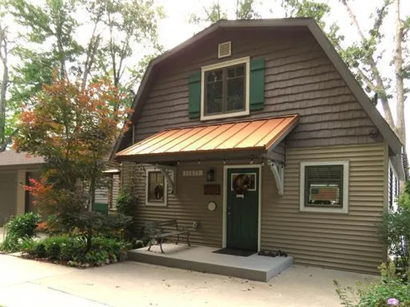 12839 Wells Dr, Leroy, MI 49655