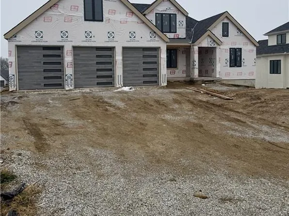 8531 N Booth Ave, Kansas City, MO 64157