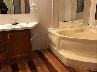 16216 Sycamore Ln, Rogers, AR 72756