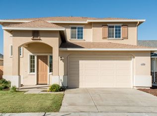 1294 Greenbrier Dr, Hanford, CA 93230