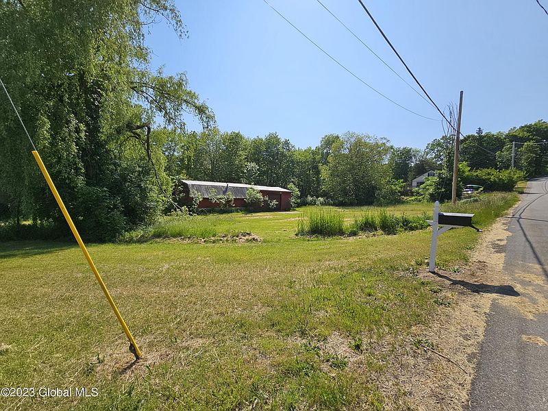 2nd image of 8 Dugan Hill Road