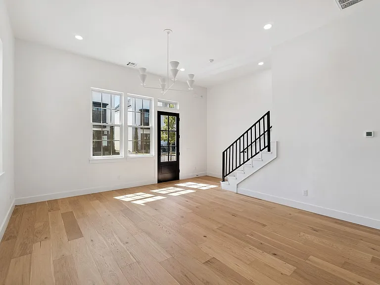 18821 Selah Way — Photo 20