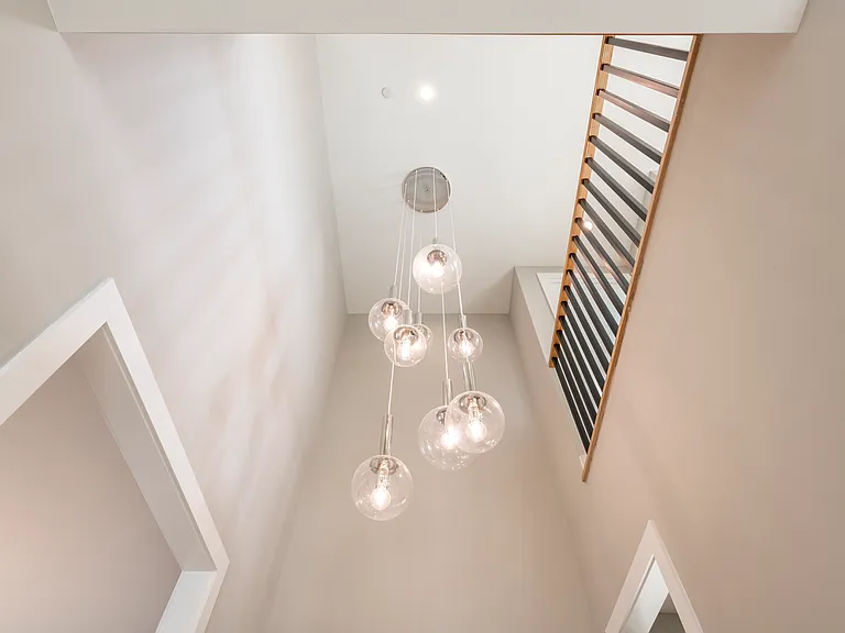 2661 Carol Dr — Photo 25
