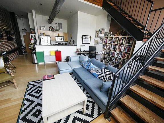3rd image of 1011 W Marshall St APT 208