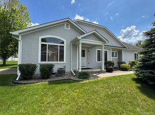 108 Aberdeen Dr, Flushing, MI