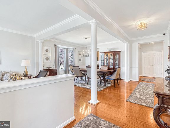 4th image of 6833 Averbach Ct