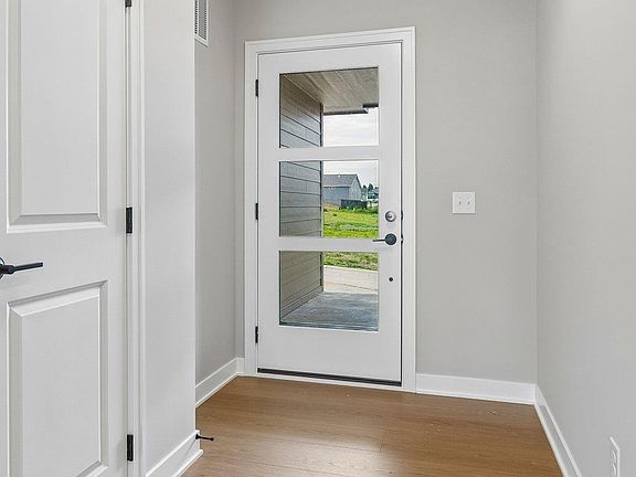 5th image of 17118 Cora St