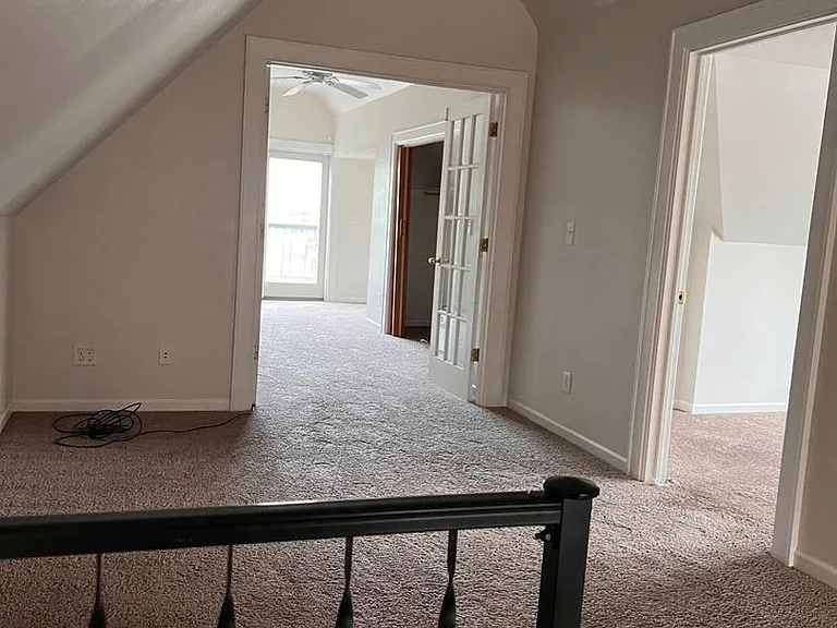 Large Spacious 4 Bedroom UPPER with Large Living Room and Dining Area!! — Photo 26