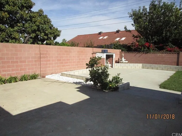 304 N Kendor Dr — Photo 17