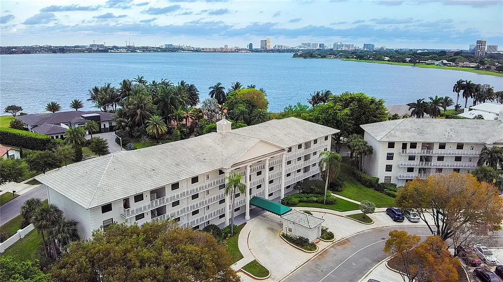 2 bed, 2.0 bath, 1437 sqft, $2,500 — Photo 1
