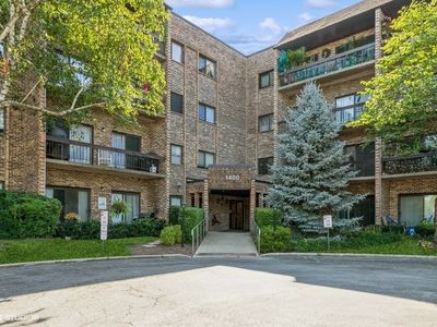 1400 N Elmhurst Rd APT 411, Mount Prospect, IL, 60056