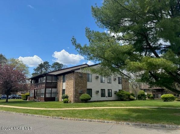 118 Amberly Dr UNIT J