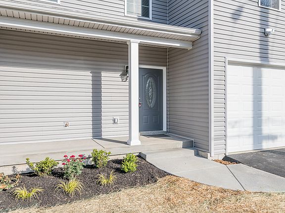 5th image of 2259 Beargrass Ave