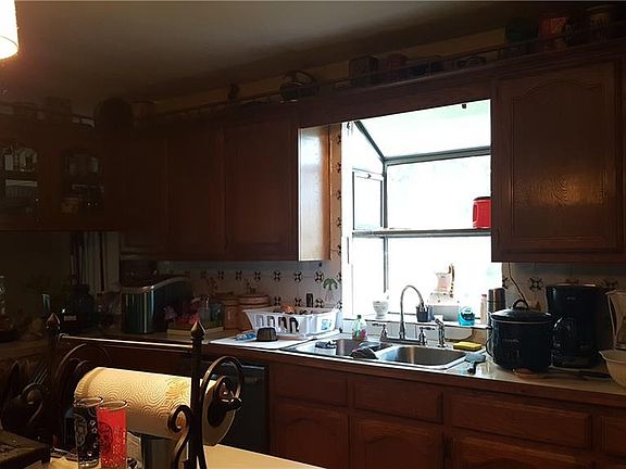4th image of 3275 County Road 4105
