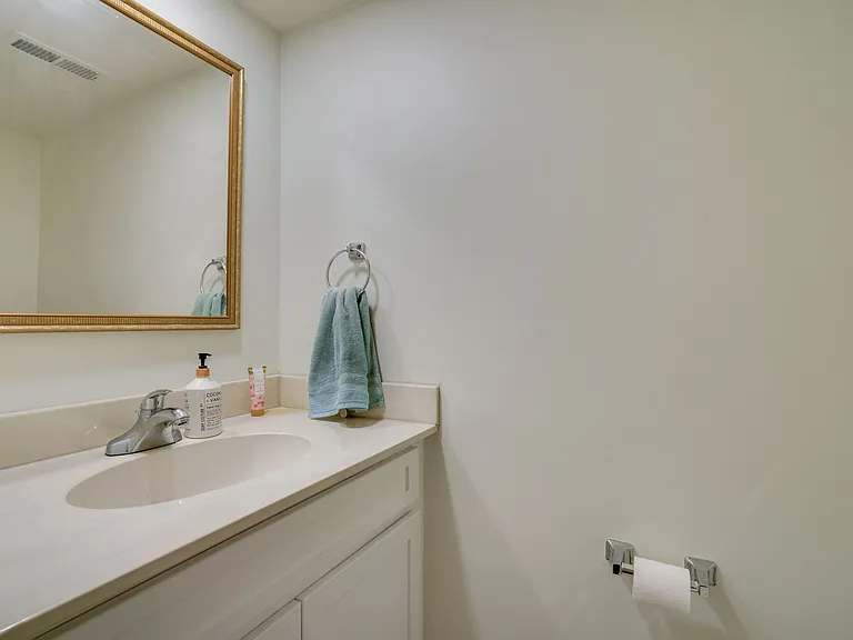 114 Brattlesboro Dr — Photo 13