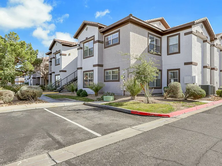 45 Maleena Mesa St #1711 — Photo 4