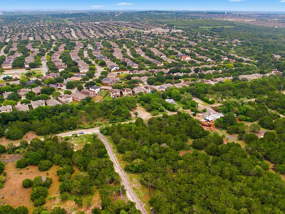 4th image of 0 Pecan St LOT 9