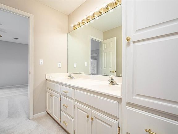 5th image of 3525 NW Winding Woods Dr