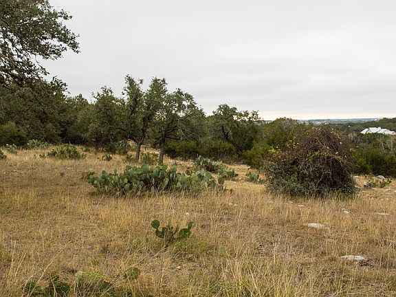 5th image of 375 Oak Aly