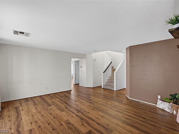4th image of 6070 Stone Hollow Ave