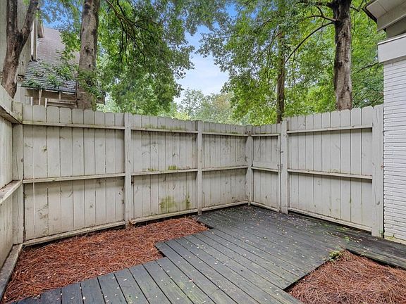 5th image of 11 Peachtree Hills Ave NE #B2