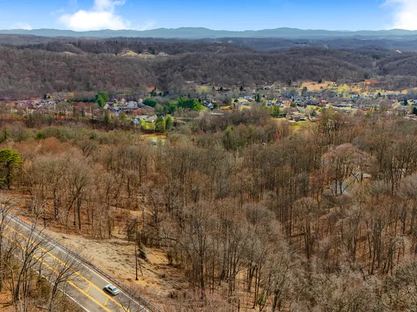 Harbor Dr, Kingsport, TN 37664