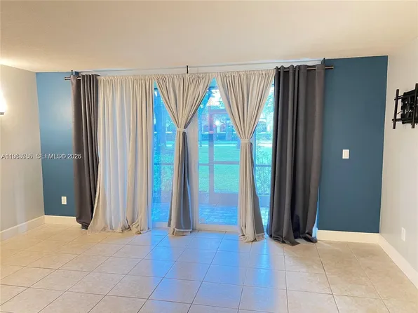 6800 Cypress Rd APT 101, Fort Lauderdale, FL 33317