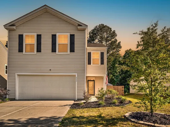 111 Cardinal Flower Ct, Moncks Corner, SC 29461