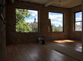 1351 N Greenview Ave APT 3R, Chicago, IL 60642