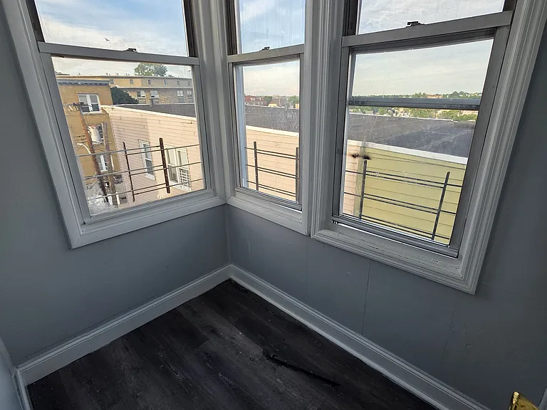 4 Convent Ave #3L — Photo 7