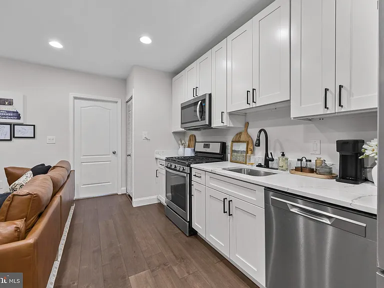 1363 Childress St NE #1 — Photo 8