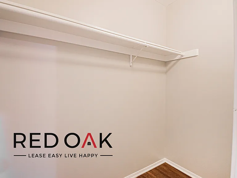 692 Valencia St #303 — Photo 12